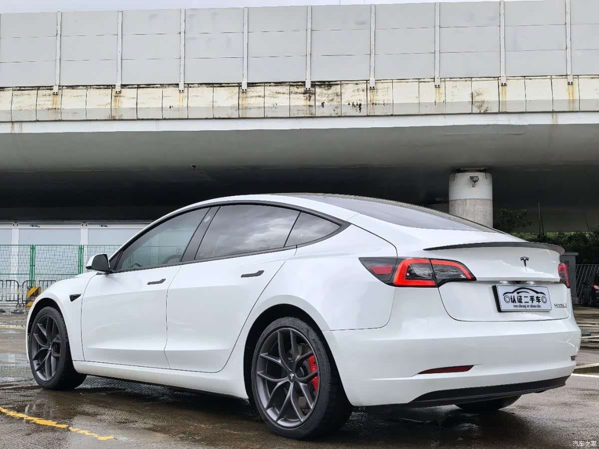 Tesla Model 3, 2022 9