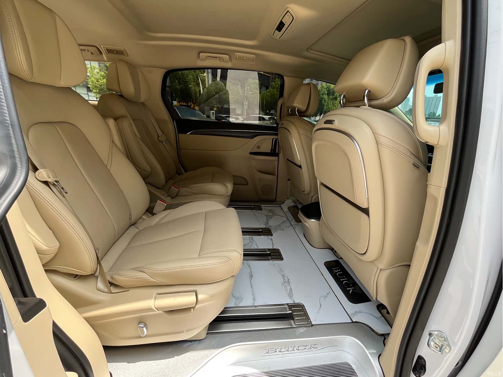 Buick GL8, 2023 13