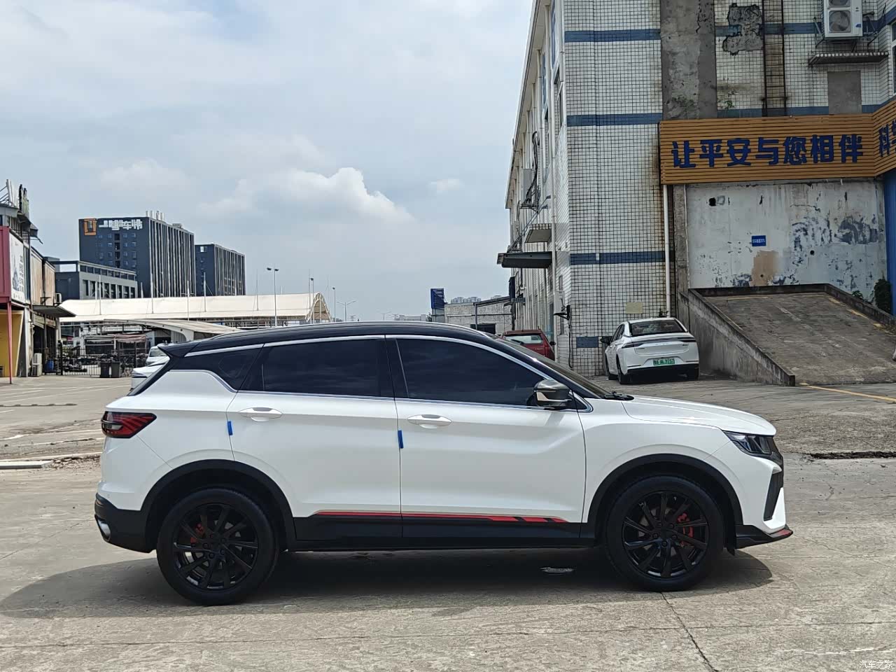 Geely Coolray, 2023 8