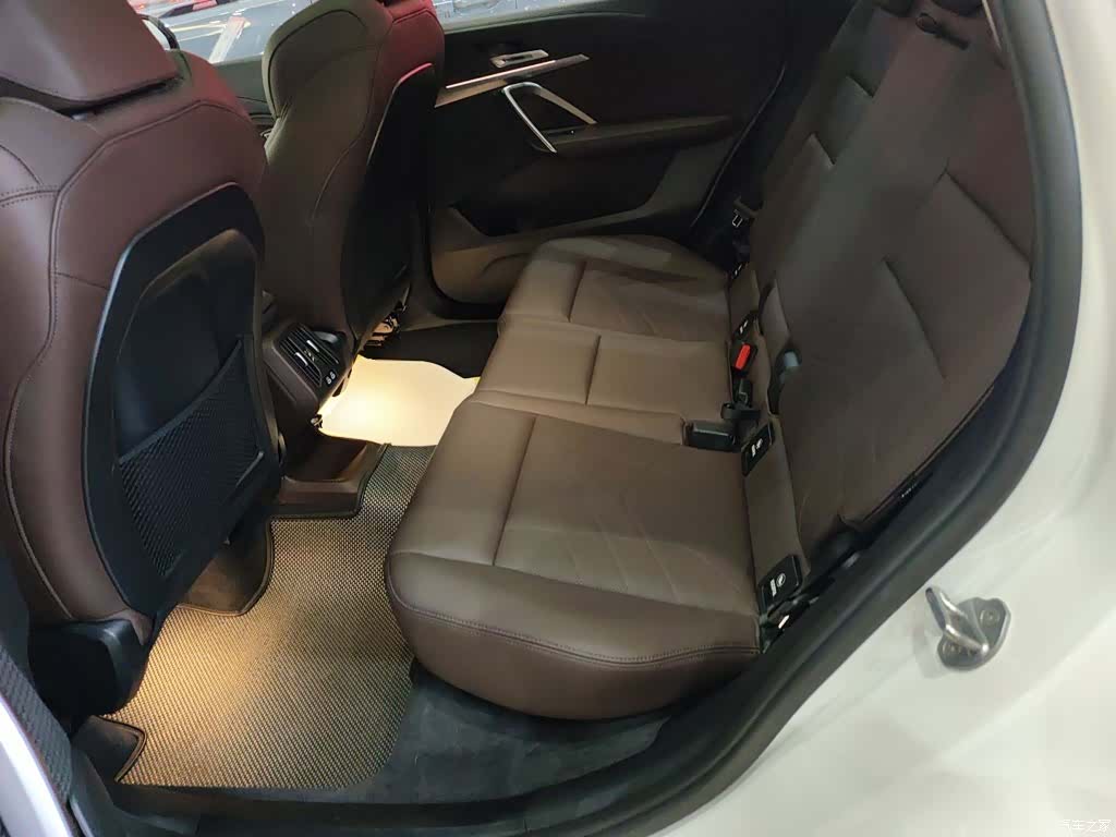 BMW X1, 2024 13
