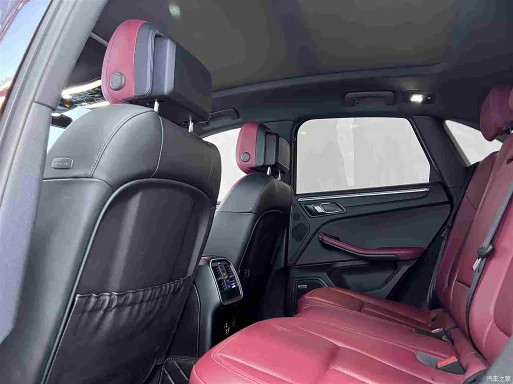 Porsche Macan, 2023 8