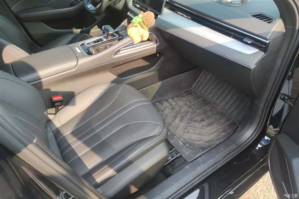 Geely Preface, 2026 8