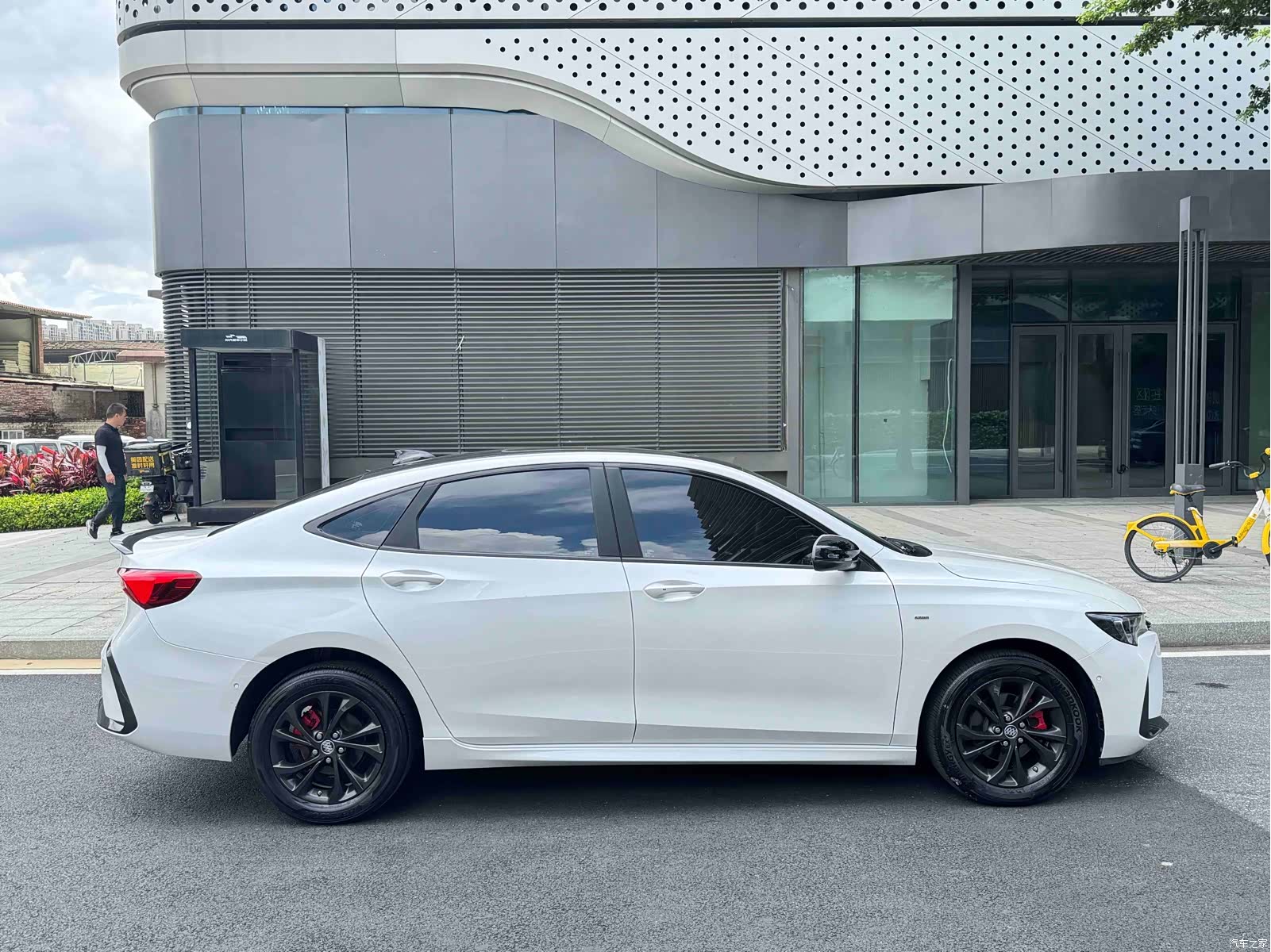 Buick Verano, 2023 8