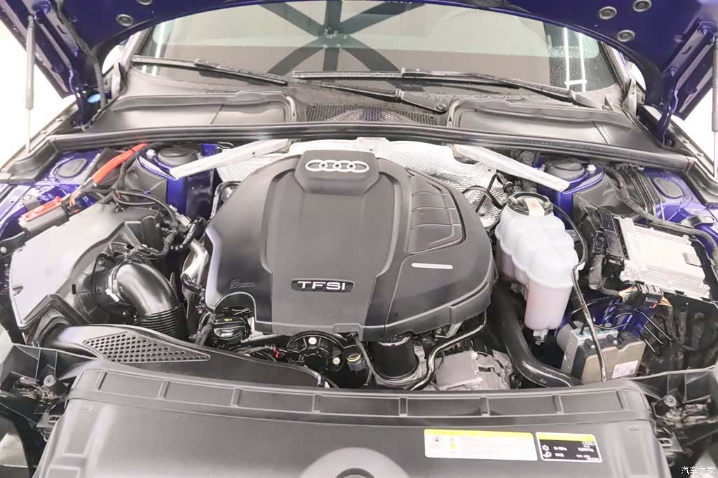 Audi A4L, 2020 19