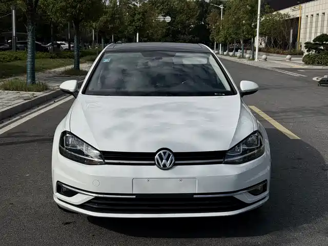 Volkswagen Golf 2020 — купить из Китая под заказ