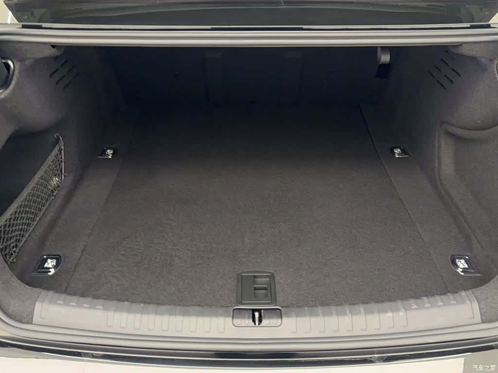 Audi A6L, 2022 12
