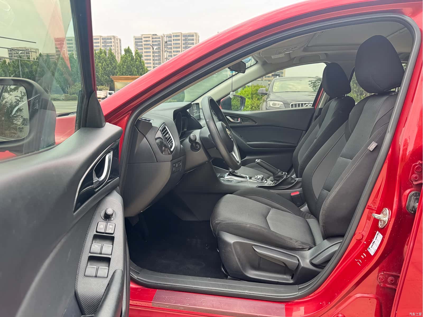 Mazda Mazda3, 2015 3