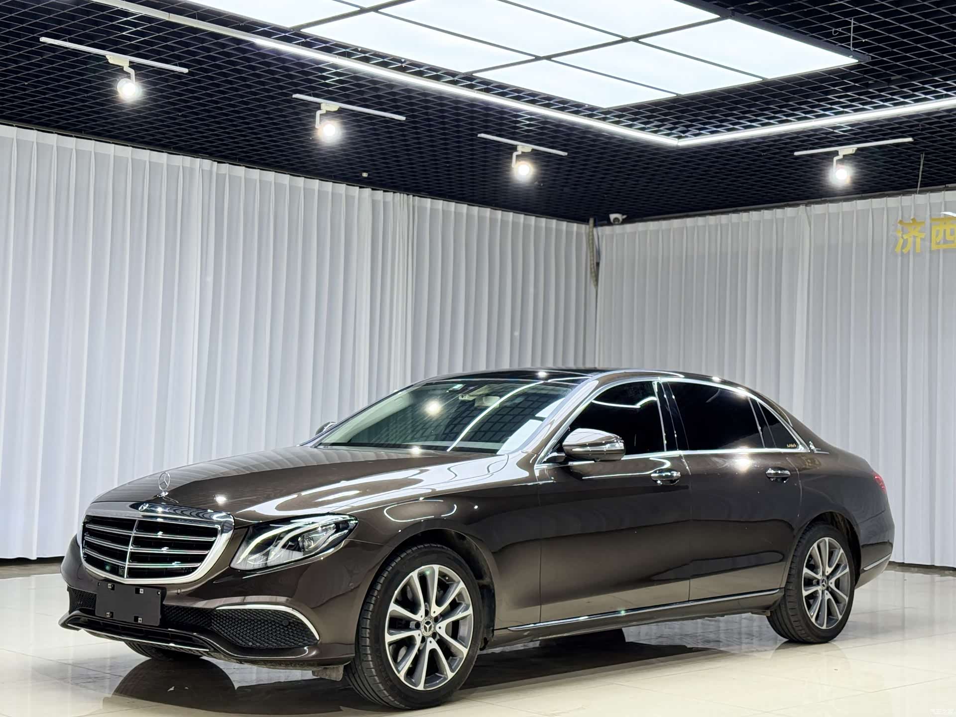 Mercedes-Benz E-Class, 2018 1