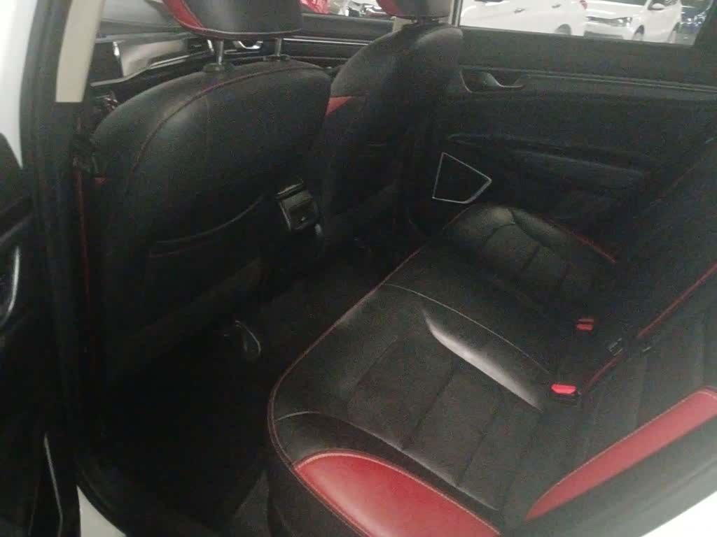 Geely Emgrand, 2021 17