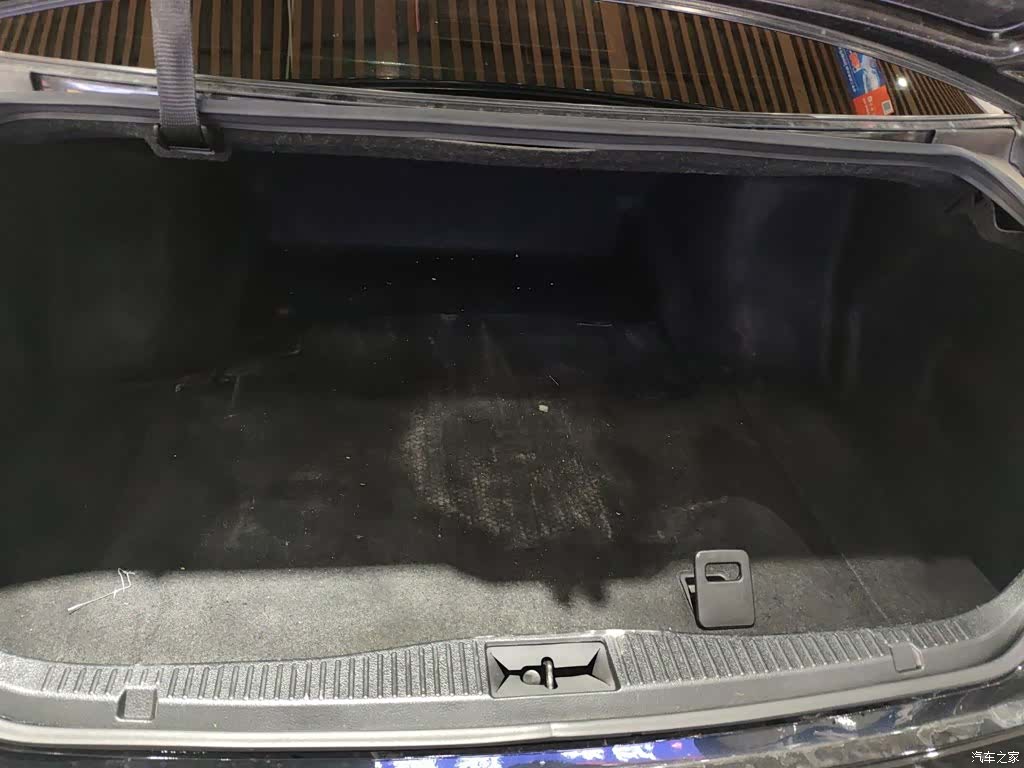 Toyota Crown, 2017 15