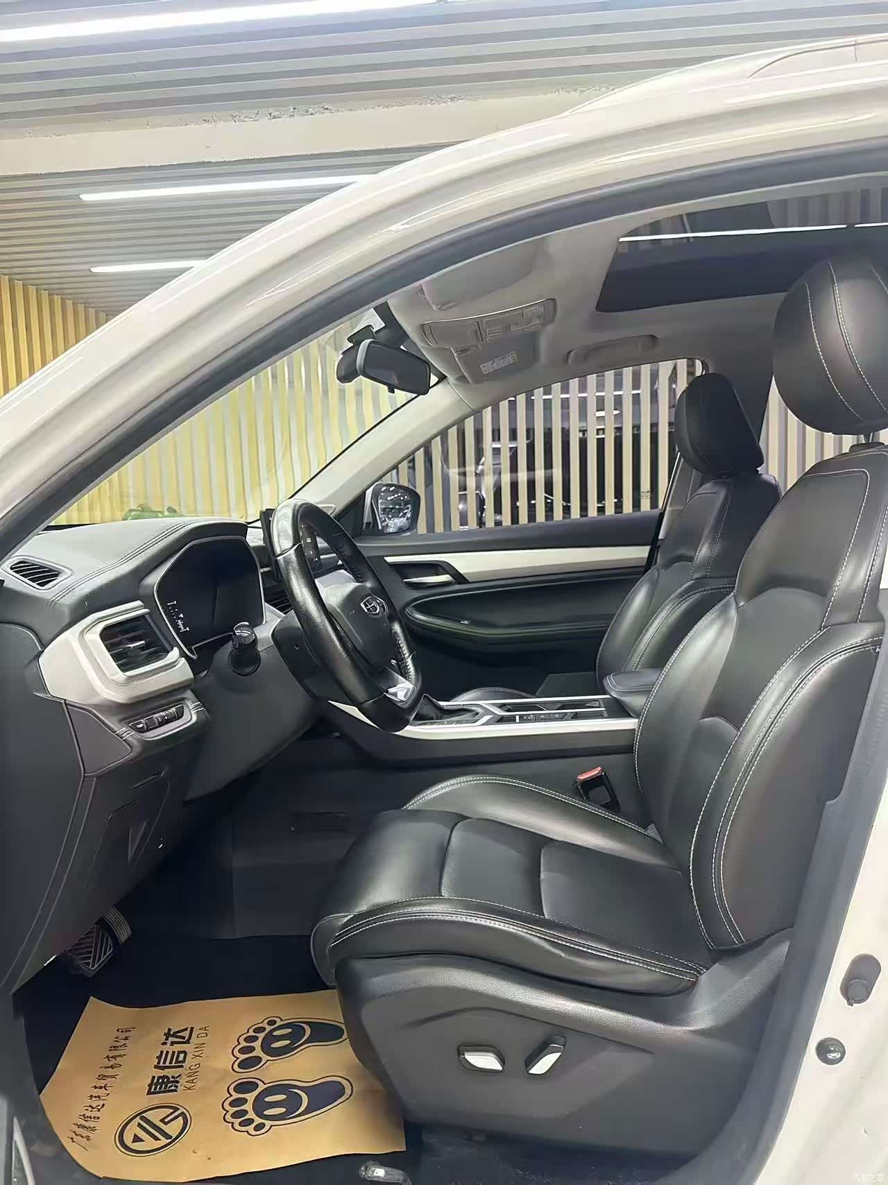 Geely X6, 2020 4