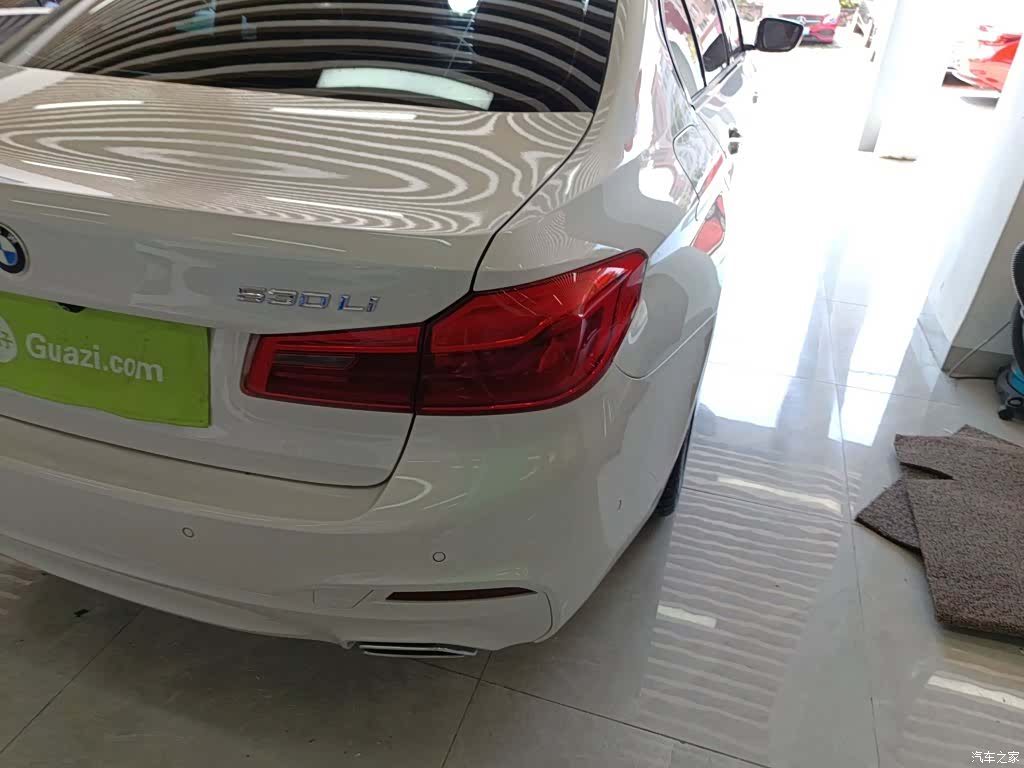 BMW 5 Series, 2018 24