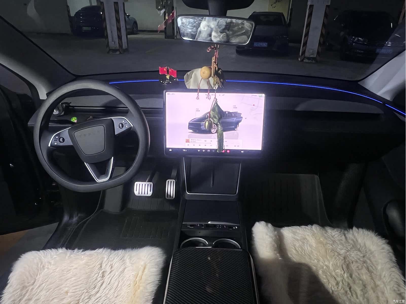 Tesla Model Y, 2025 все фото