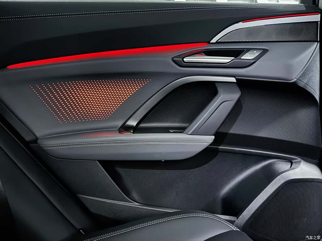 Audi Q5L, 2026 19