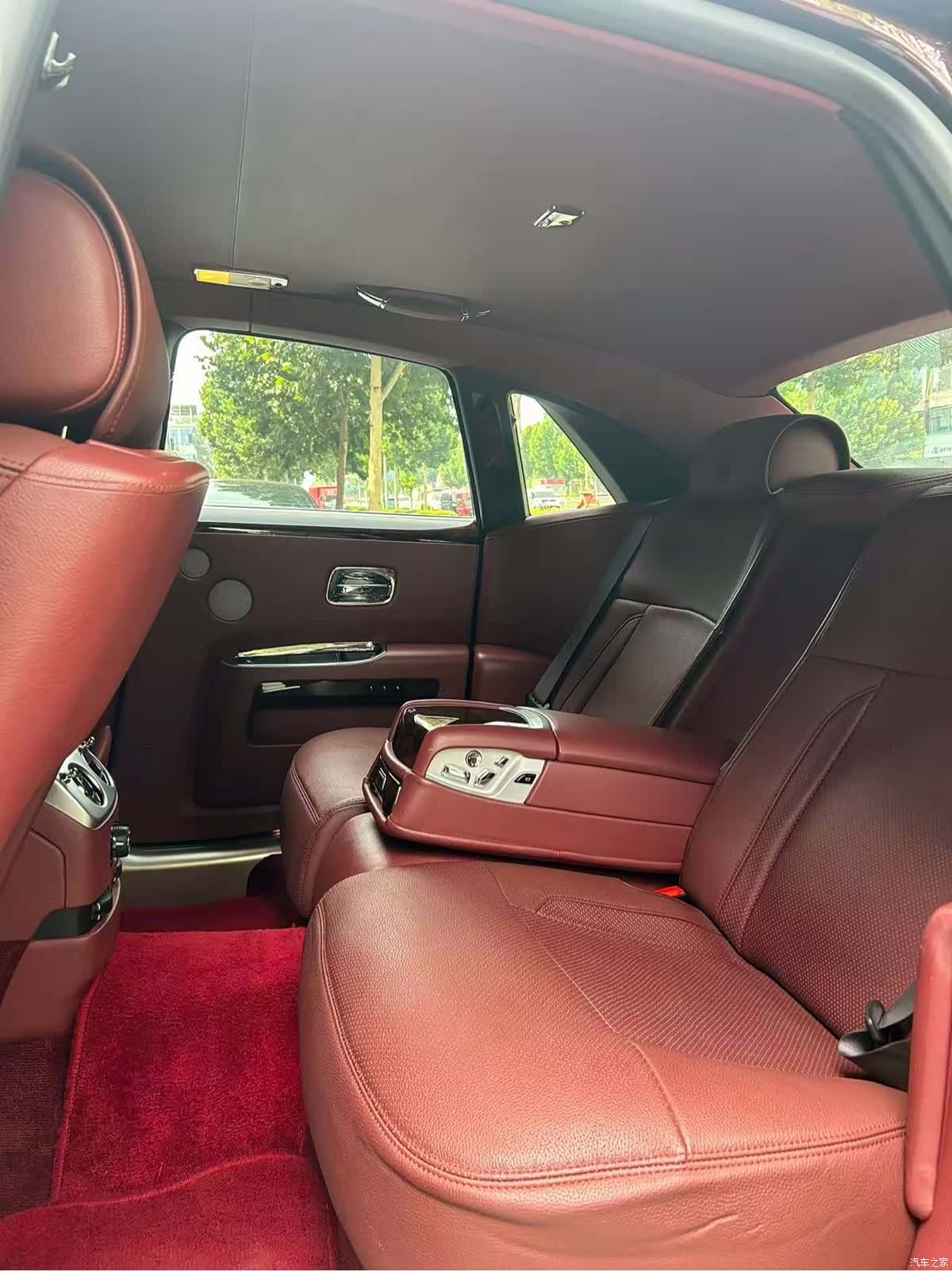 Rolls-Royce Ghost, 2019 4