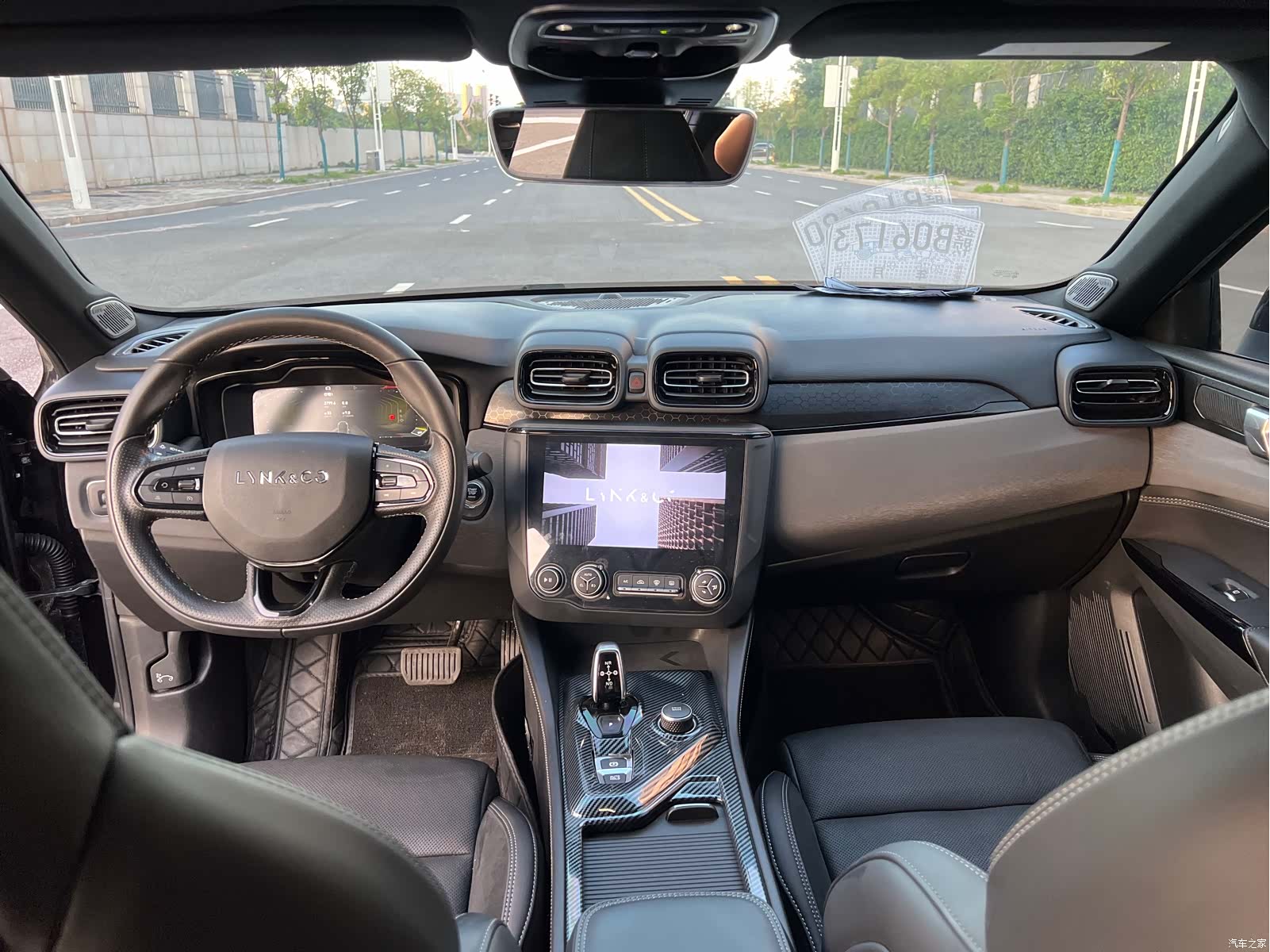 Lynk & Co 02, 2022 все фото