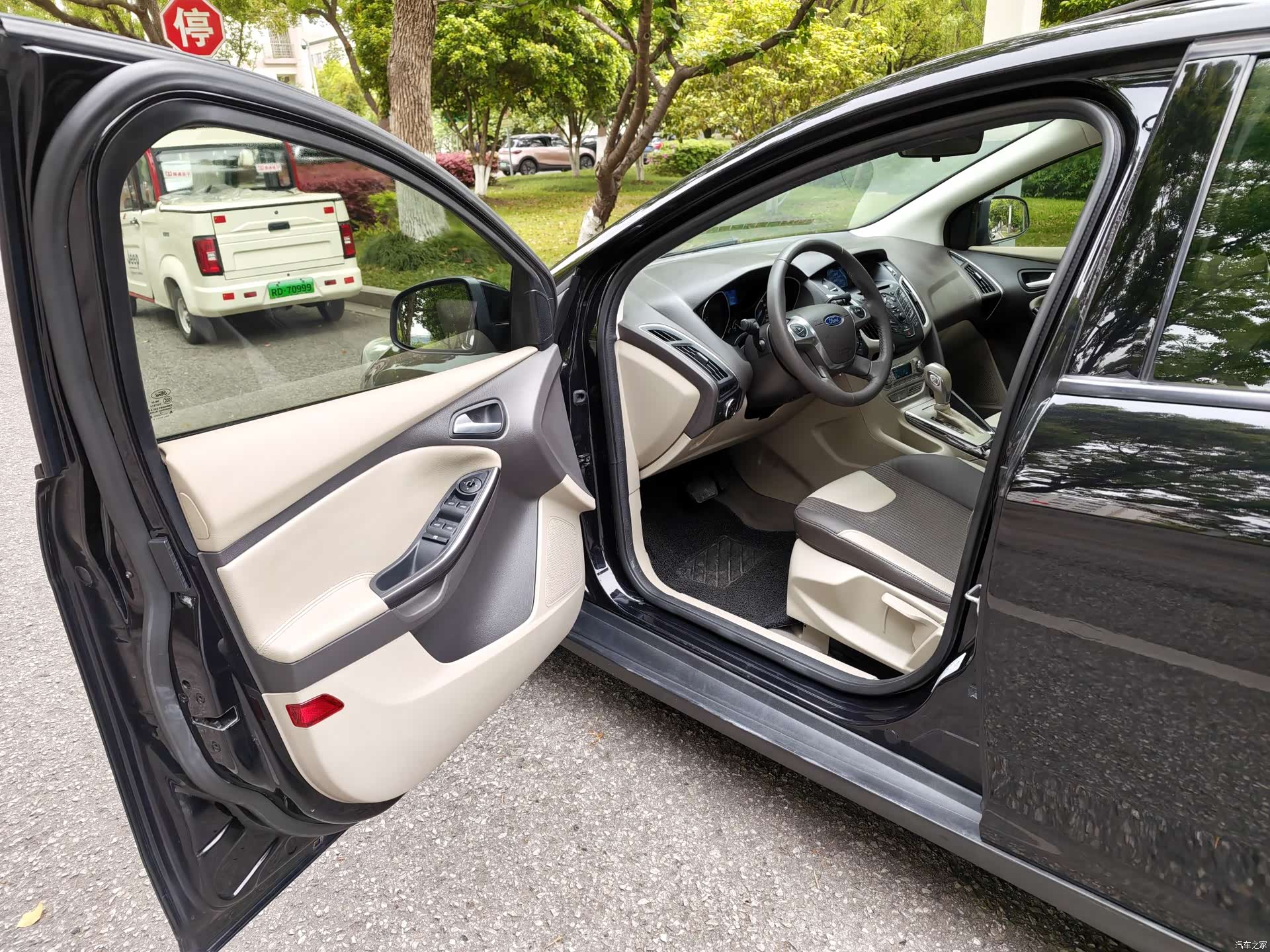 Ford Focus, 2013 7