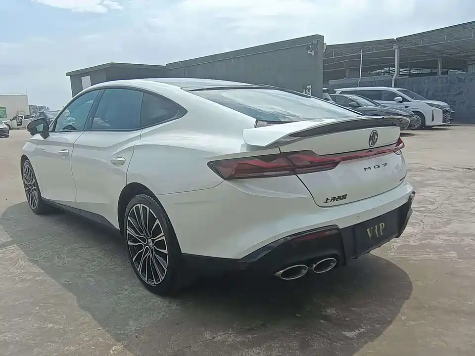 MG MG7