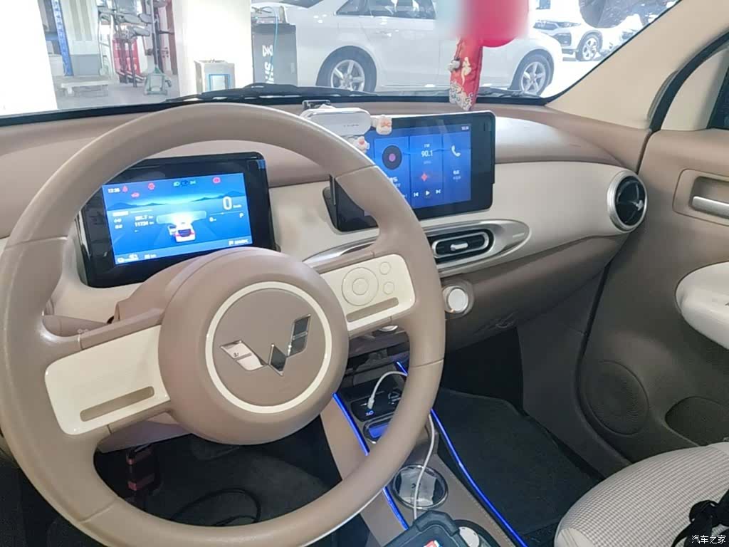 Wuling MINIEV, 2025 6