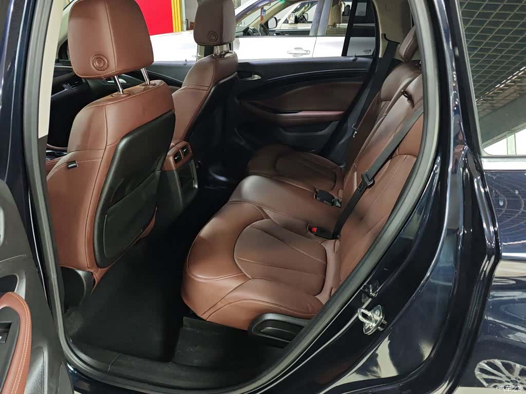 Buick Envision Plus, 2020 8