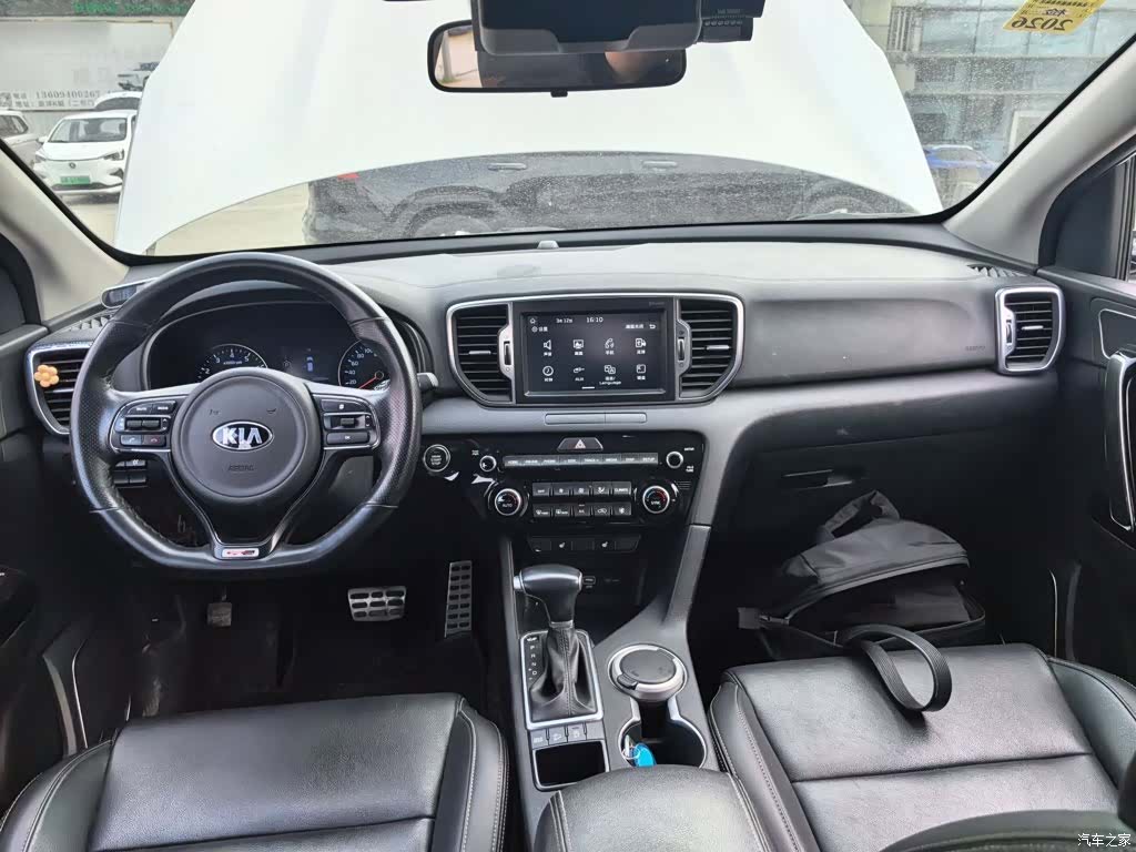 Kia KX5, 2016 10