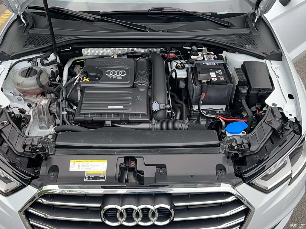 Audi A3, 2019 все фото
