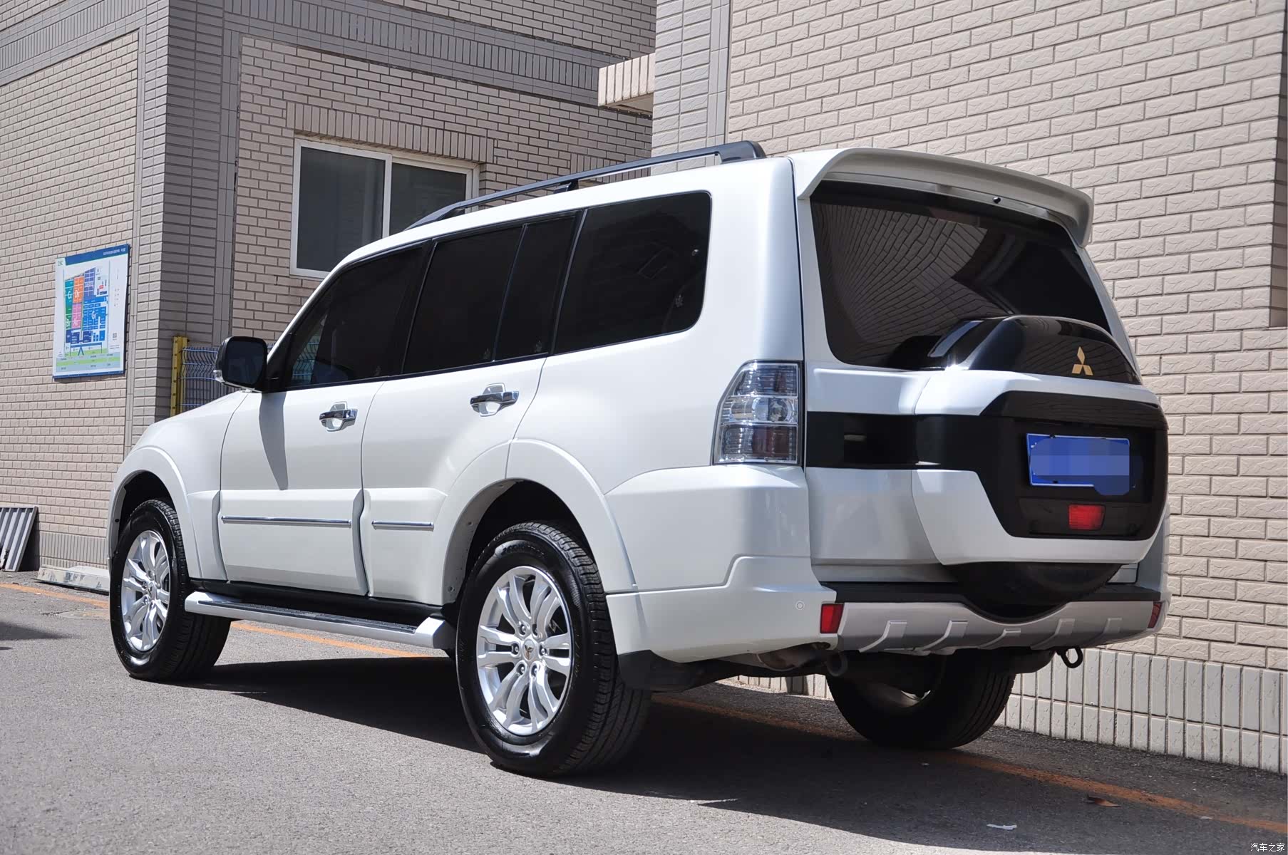 Mitsubishi Pajero, 2020 4