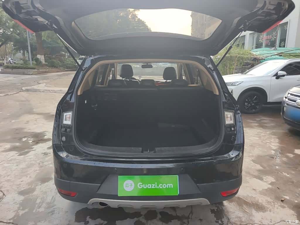 Wuling 560, 2015 19