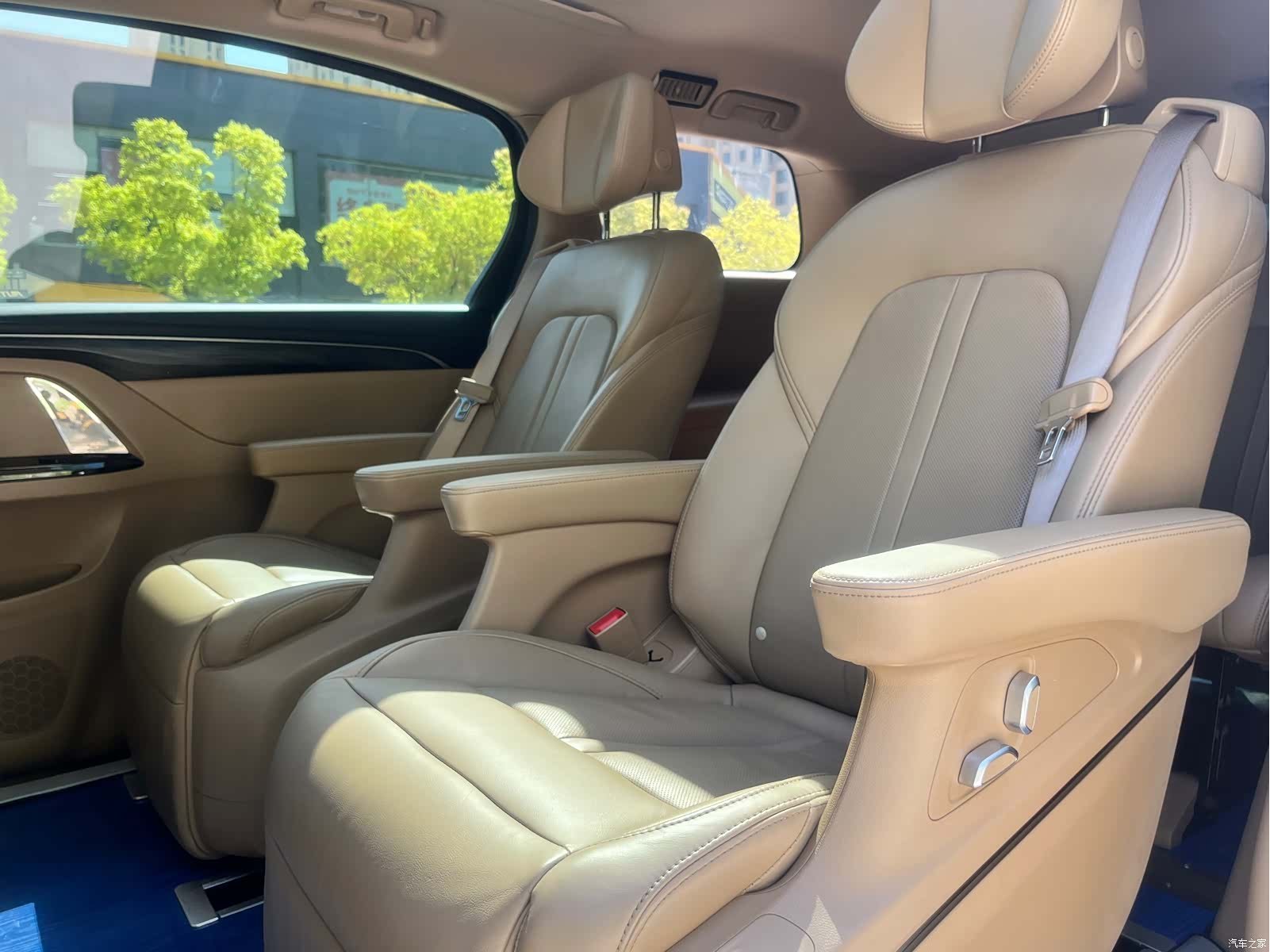Buick GL8, 2021 12