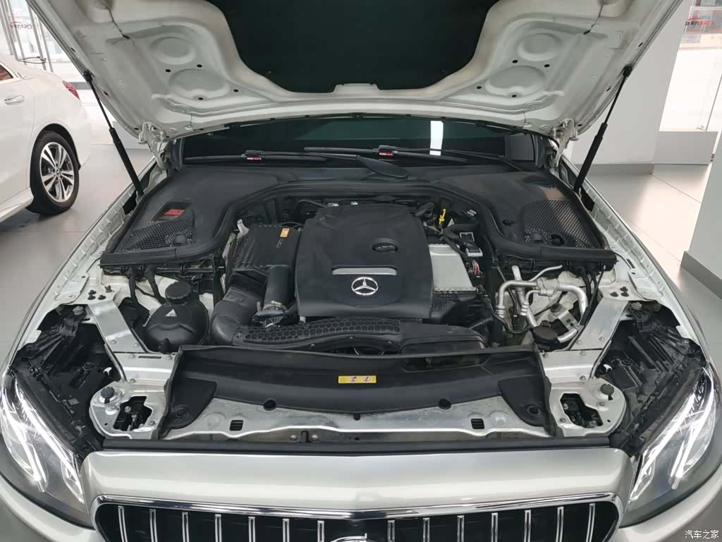 Mercedes-Benz E-Class, 2017 16