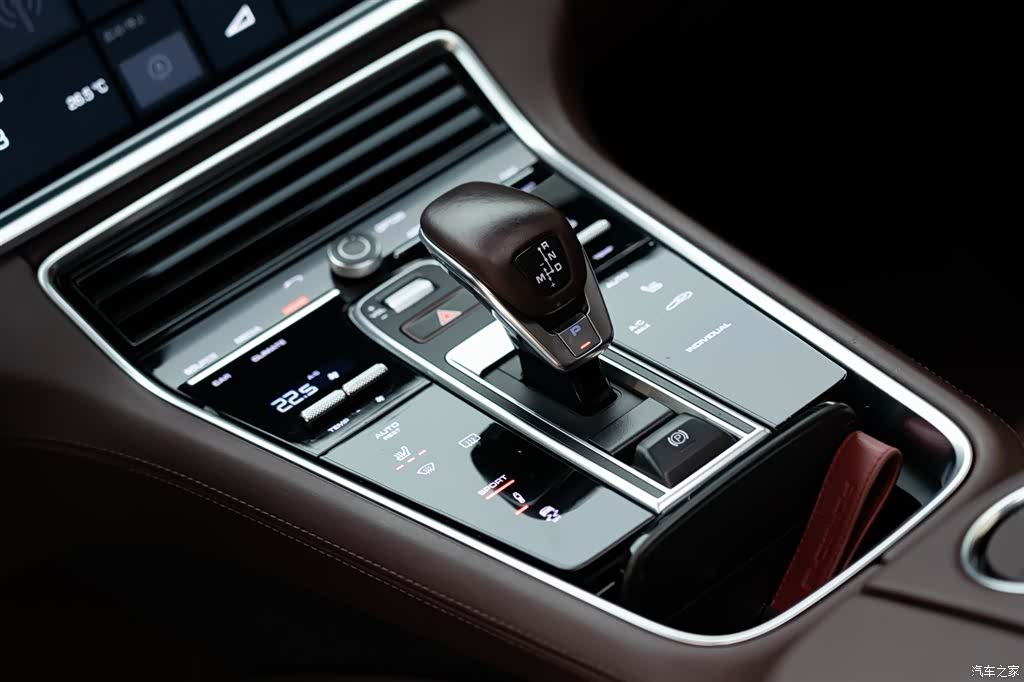 Porsche Panamera, 2018 12