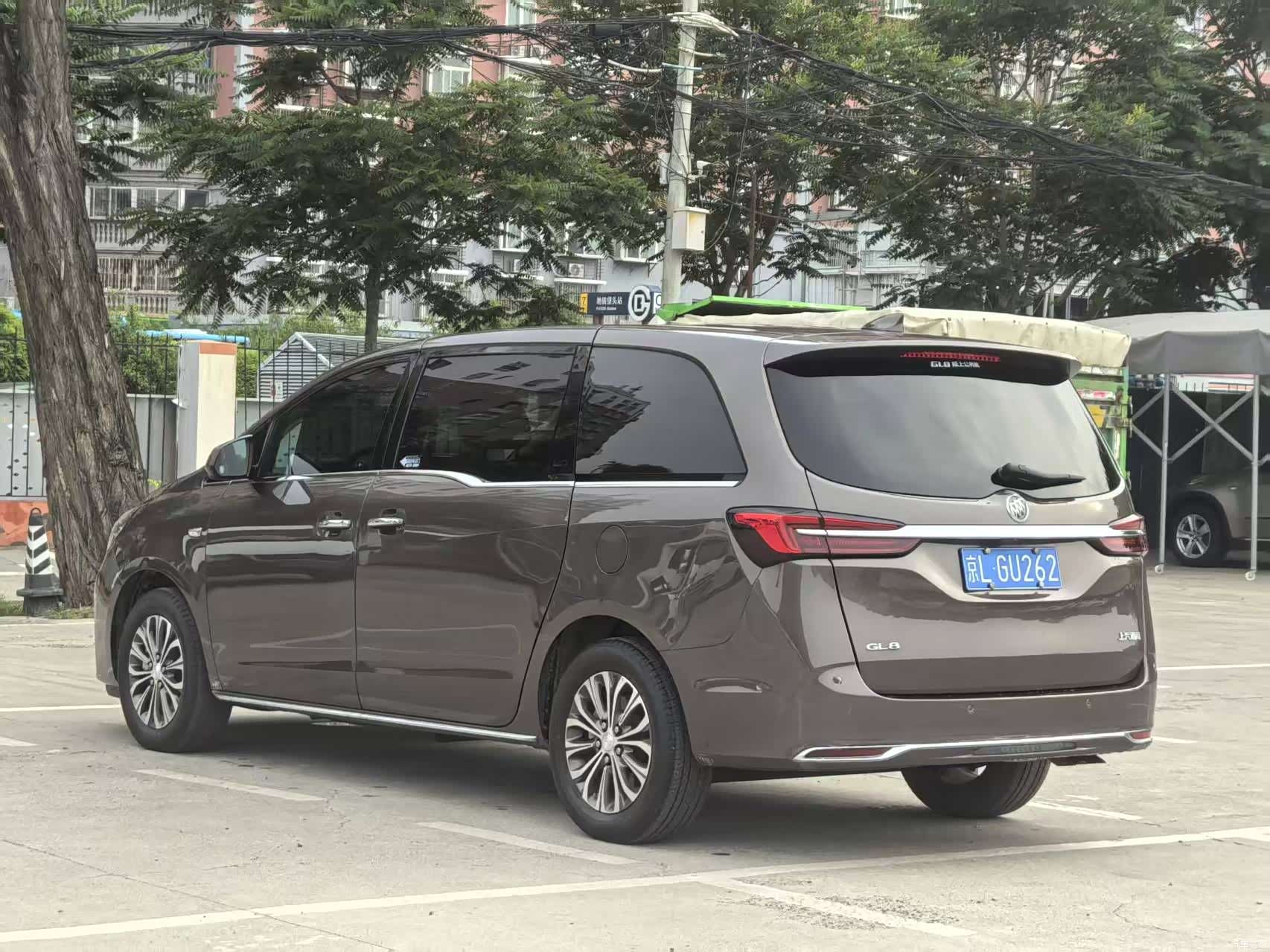 Buick GL8, 2023 4