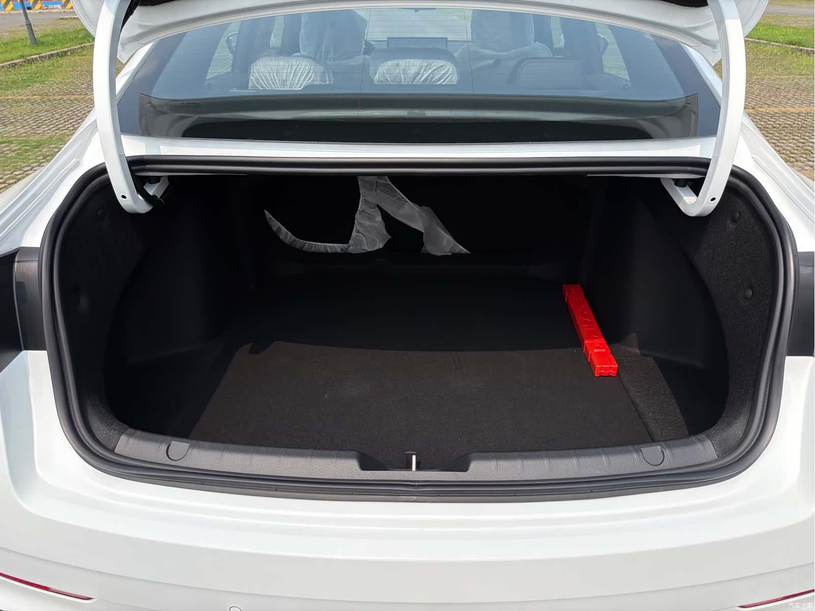 Geely Preface, 2026 30