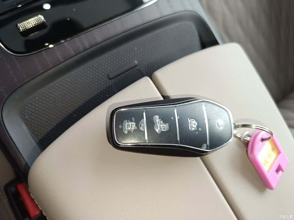 BYD Han, 2025 17