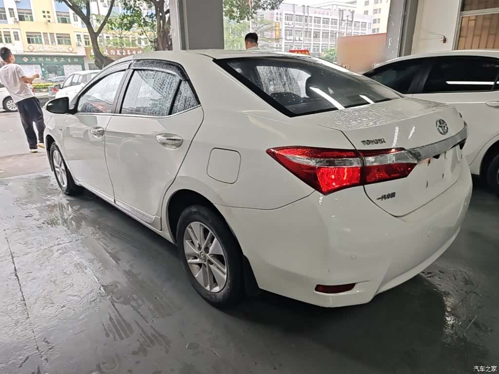 Toyota Corolla, 2016 все фото