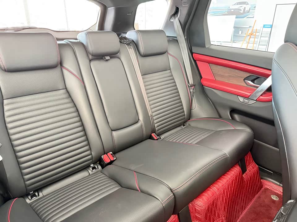 Land Rover Discover sports