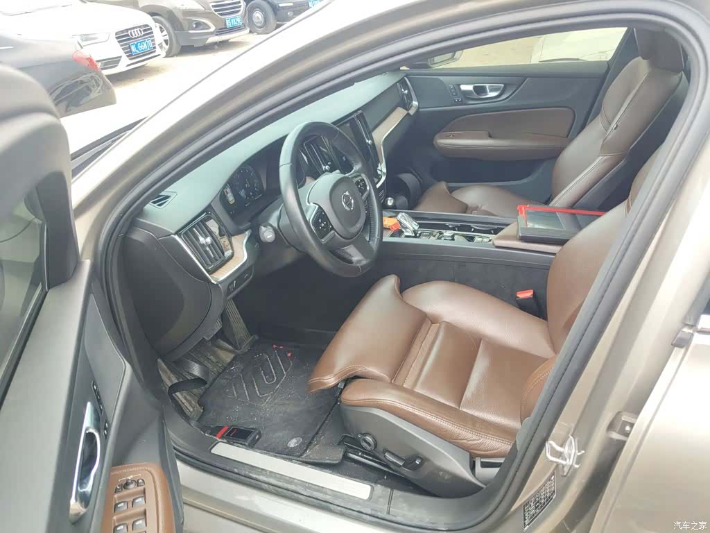 Volvo S60, 2021 15