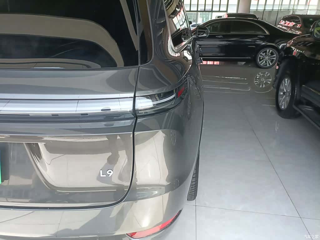Li Auto L9, 2025 8
