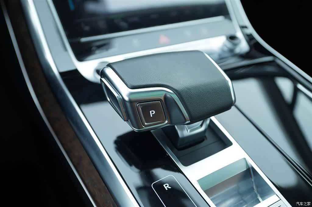 Audi Q7, 2021 9