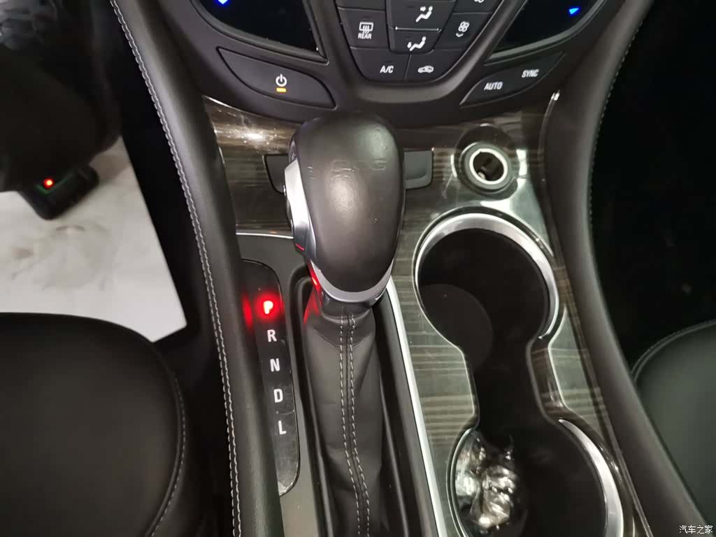 Buick Envision Plus, 2019 14