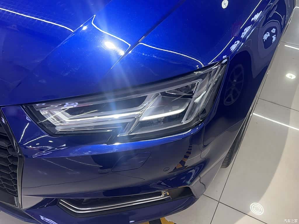 Audi A4L, 2019 15