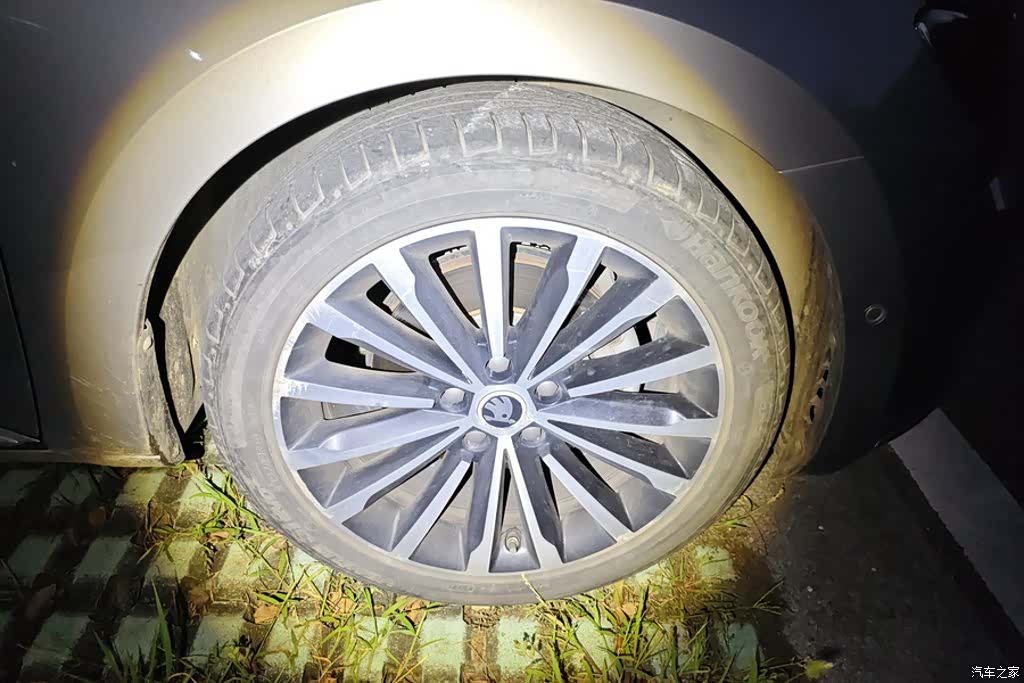 Skoda Superb, 2017 6