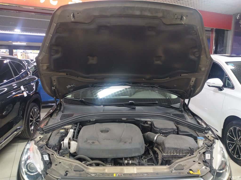 Volvo XC60, 2017 16