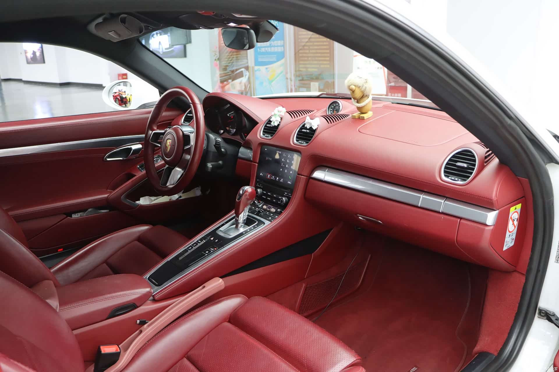 Porsche Cayman, 2018 21