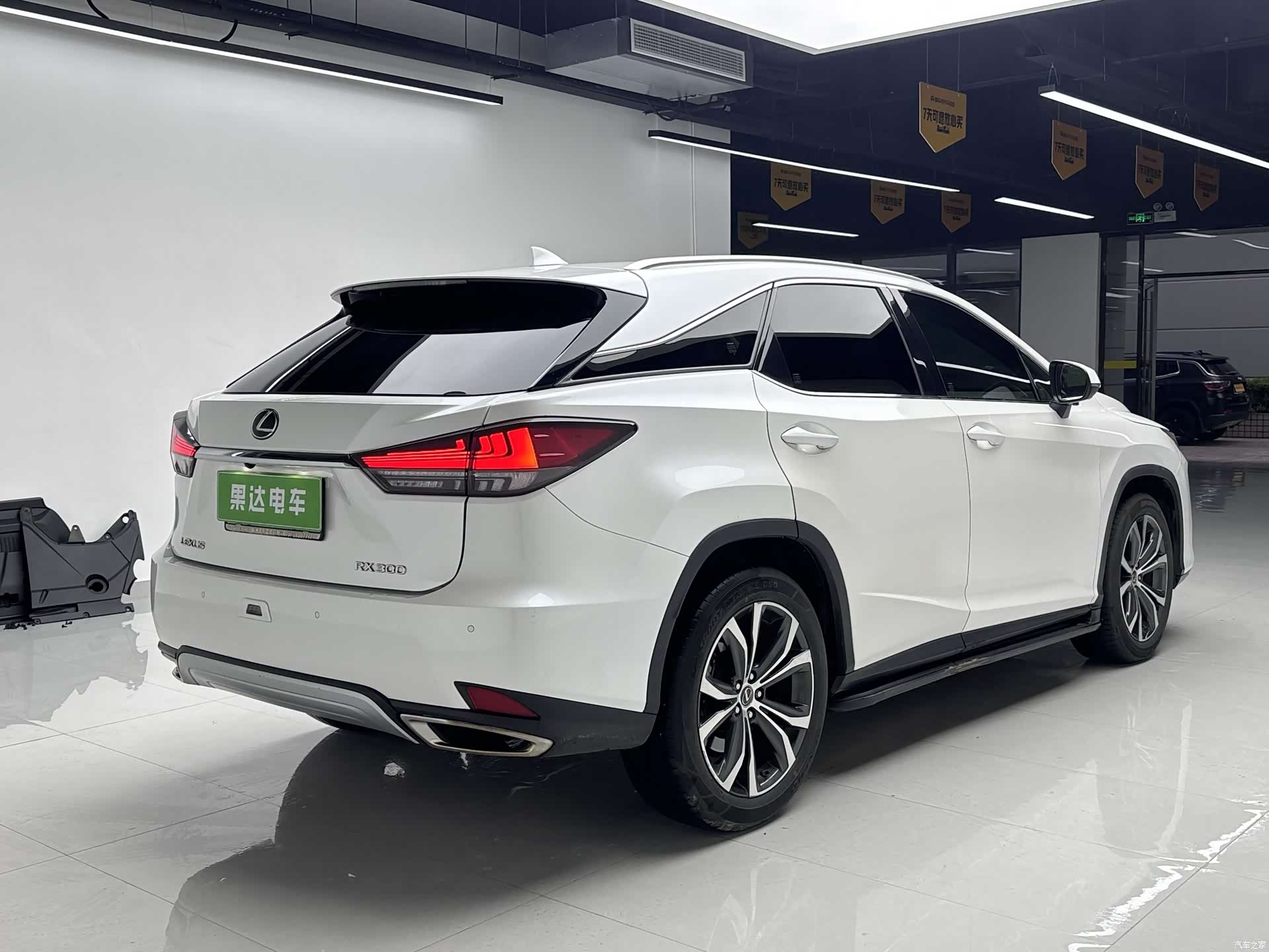 Lexus RX, 2020 4