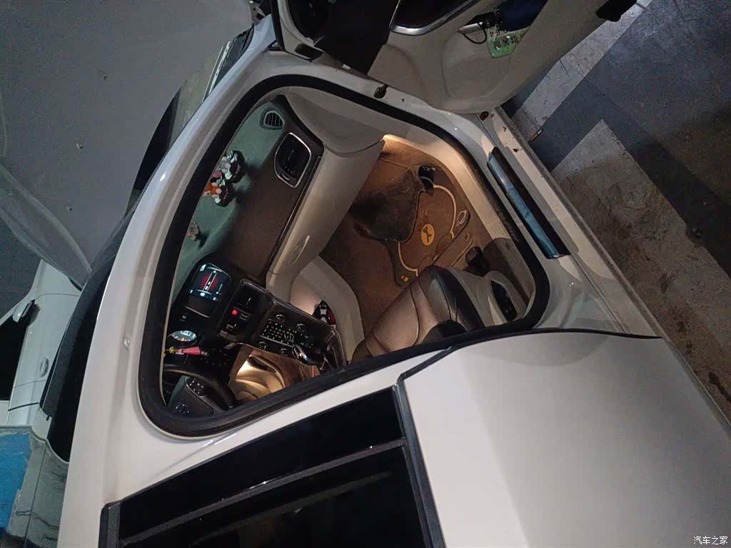 Volvo V40, 2016 20