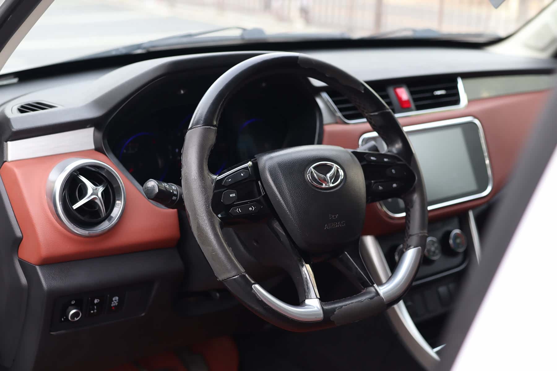 BAIC S3, 2017 19