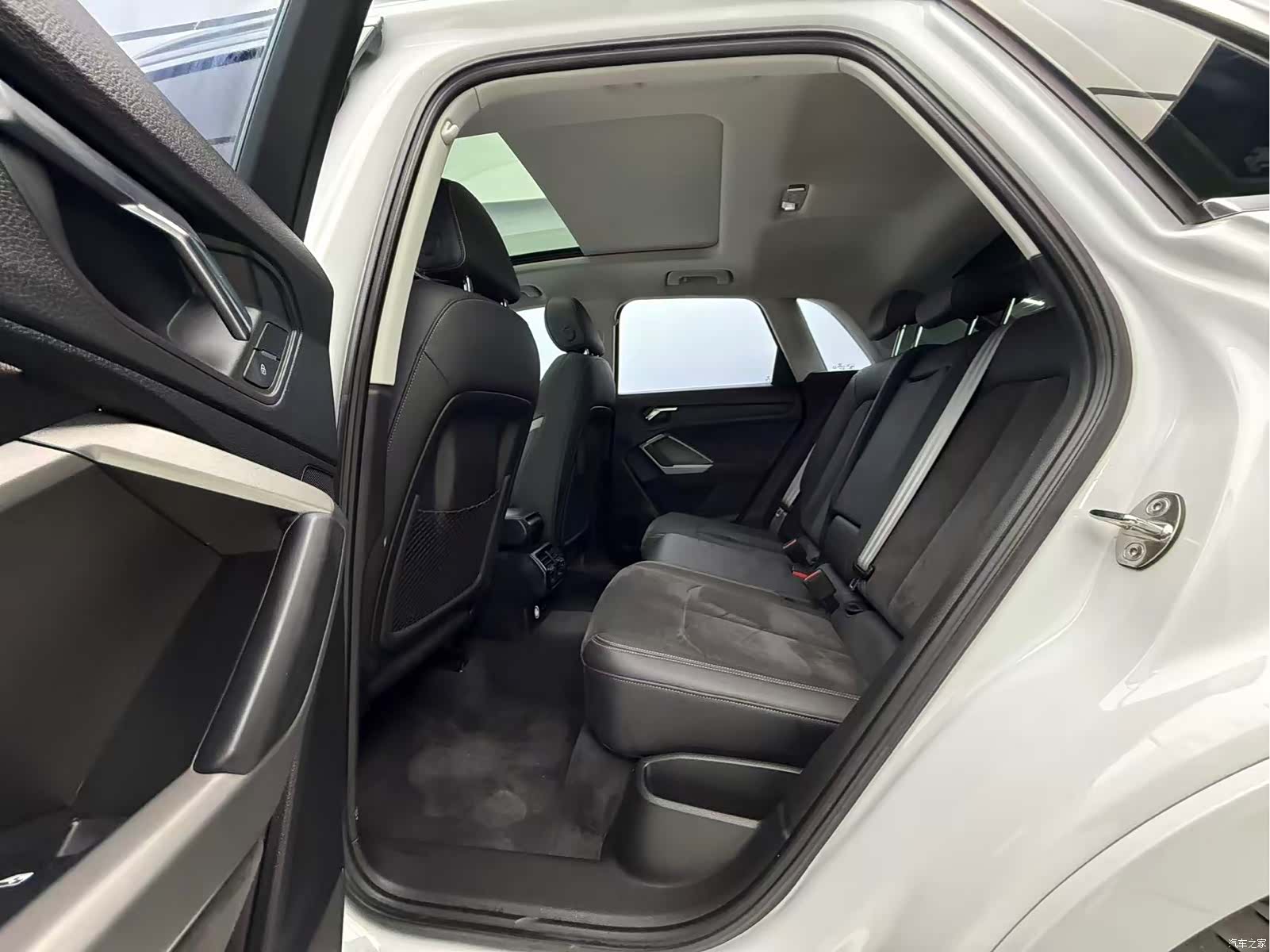 Audi Q3, 2021 18