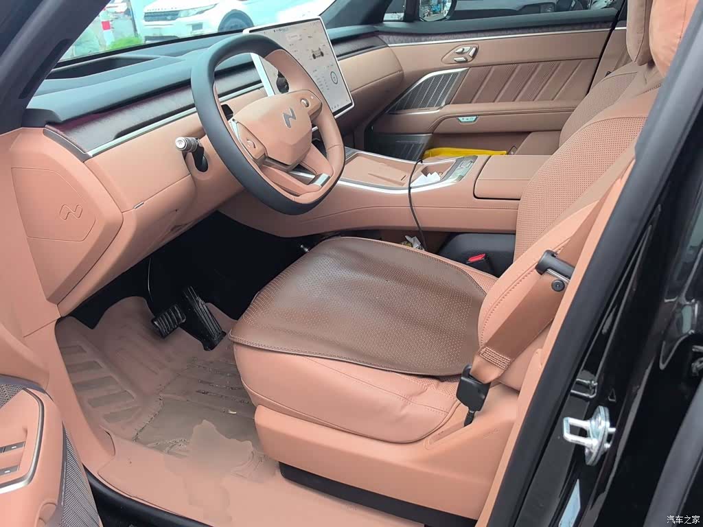NIO L90, 2025 15