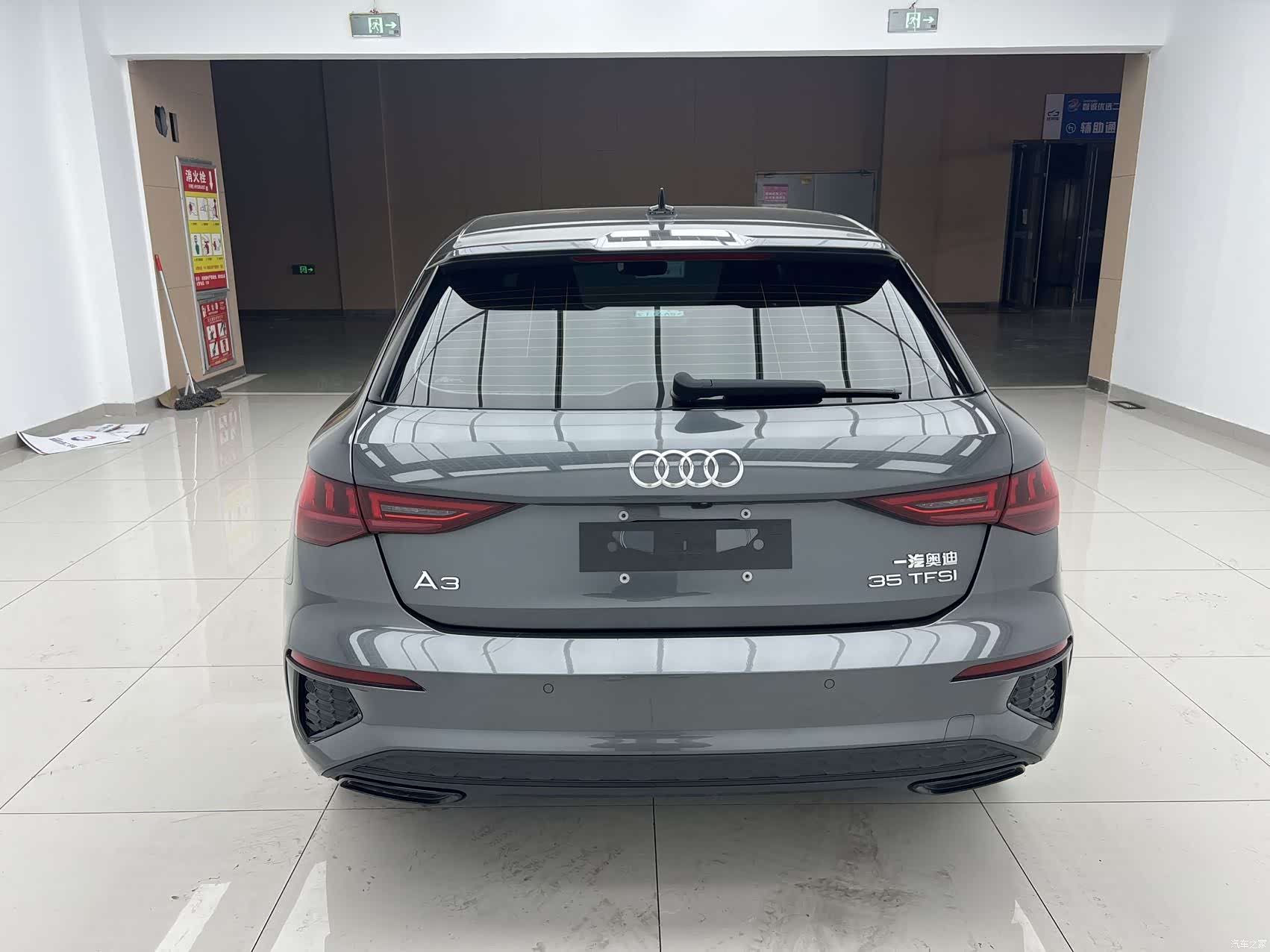 Audi A3, 2023 все фото